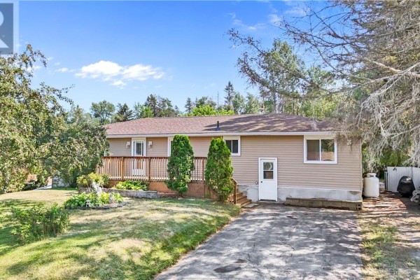 37 Baldwin, Mckerrow, ON, photo 2