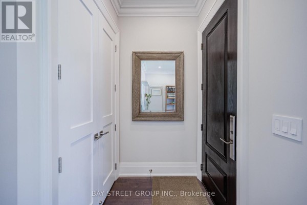 37 Barker Avenue, Toronto, ON, photo 3