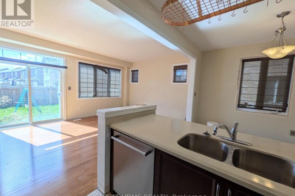 37 Biddens Square, Brampton, ON L6P0W4 Photo 5