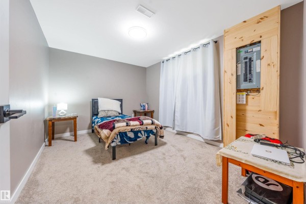 Family room - 37 Birchmont Cr, Leduc, AB T9E8S5 Photo 4