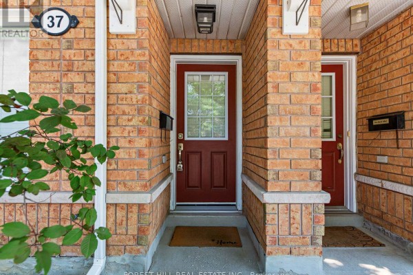 Dining room - 37 Birdstone Crescent, Toronto, ON M6N5H5 Photo 3