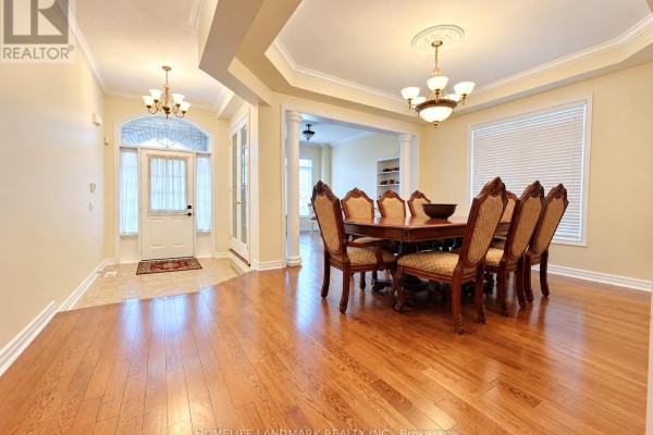 Dining room - 37 Brass Drive, Richmond Hill, ON L4E4T3 Photo 2