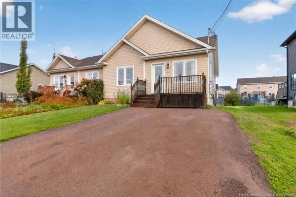 Family room - 37 Brevet, Moncton, NB E1G5T1 Photo 2