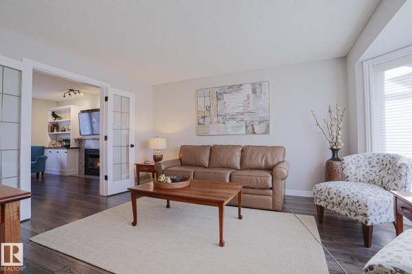 Family room - 37 Catalina Dr, Sherwood Park, AB T8H1T4 Photo 4