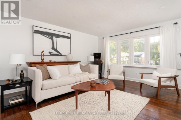 Kitchen - 37 Cynthia Road, Toronto, ON M6N2P8 Photo 3