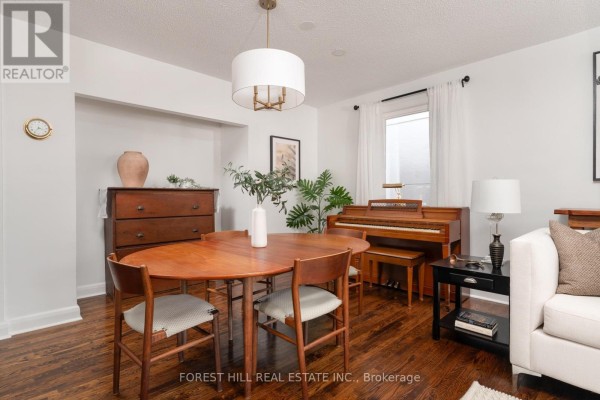 Primary Bedroom - 37 Cynthia Road, Toronto, ON M6N2P8 Photo 4