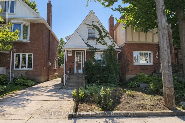 37 Deforest Road, Toronto, ON M6S1J1 Photo 4