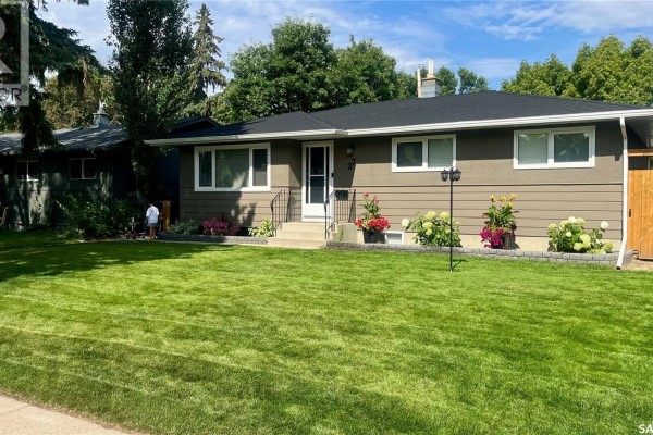 Living room - 37 Dunning Crescent, Saskatoon, SK S7J2S6 Photo 2