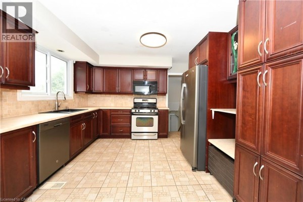 Family room - 37 Ebury Crescent, London, ON N6C3E1 Photo 3