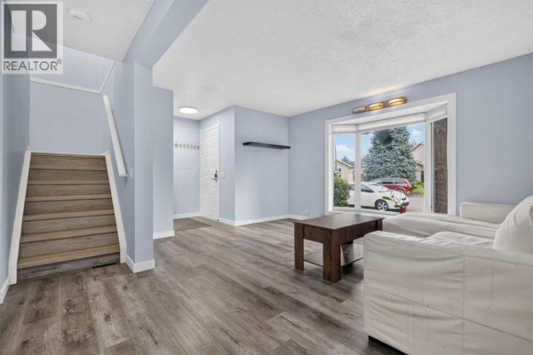 Primary Bedroom - 37 Erin Croft Crescent Se, Calgary, AB T2B2T8 Photo 5