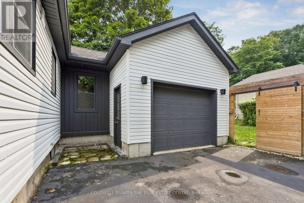 Primary Bedroom - 37 Fifth Avenue, Cambridge, ON N1S2G1 Photo 5