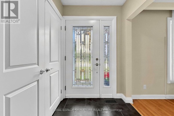Primary Bedroom - 37 Finchurst Drive, Toronto, ON M2R1K8 Photo 4