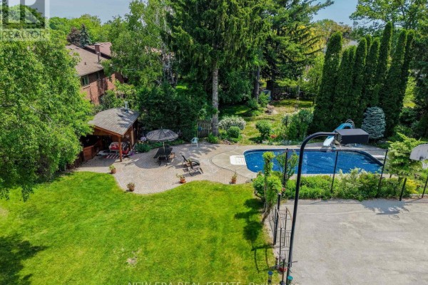 37 Glenthorne Drive, Toronto, ON, photo 2