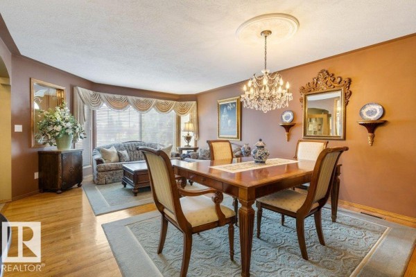 Family room - 37 Huntington Cr, St  Albert, AB T8N6G4 Photo 4