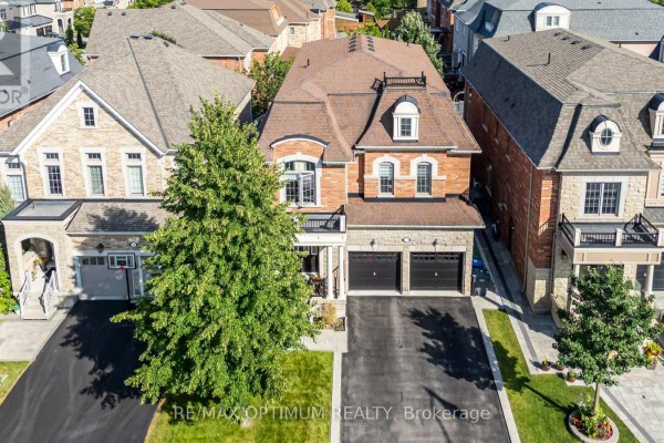 37 Island Grove, Brampton, ON, photo 2