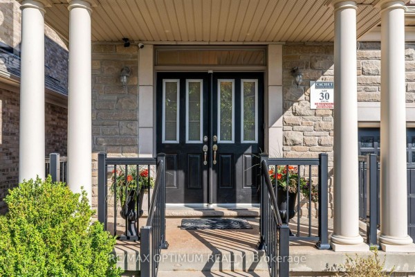 37 Island Grove, Brampton, ON, photo 3