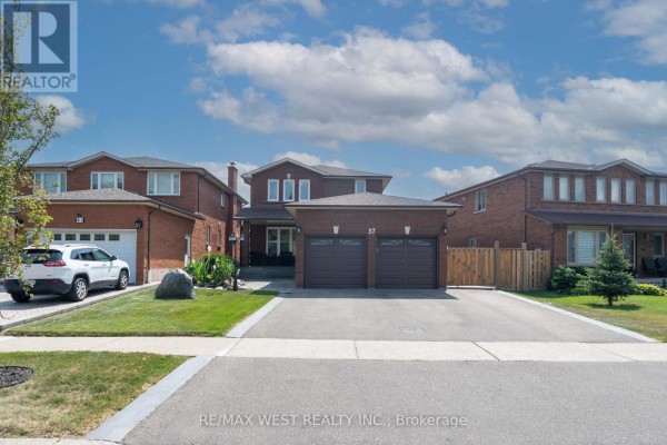 Kitchen - 37 Lime Drive, Vaughan, ON L4L5N3 Photo 3
