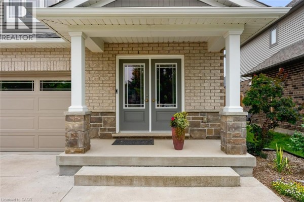 Bathroom - 37 Mcfarland Street, Thorold, ON L2V0E5 Photo 4