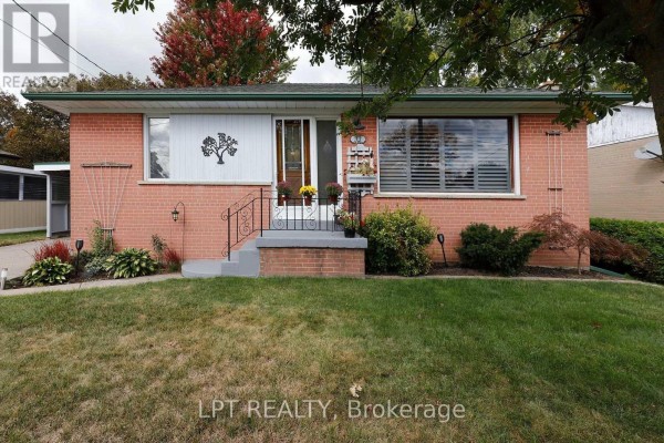 Dining room - 37 Mcgilvray Crescent W, Halton Hills, ON L7G1L7 Photo 3