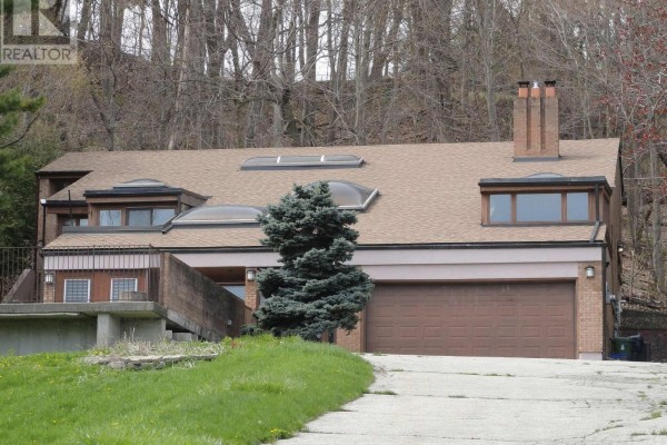37 Meadowcliffe Drive, Toronto, ON, photo 2