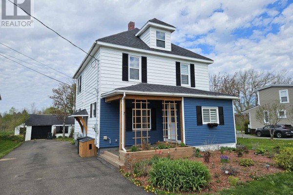 37 Morris Street, Springhill, NS, photo 2