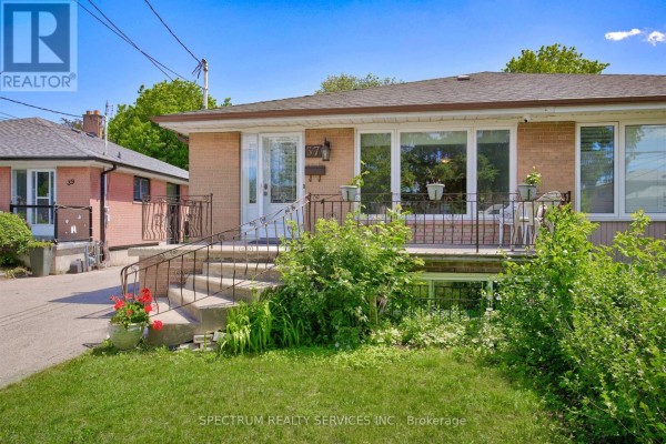 Cold room - 37 Newlin Crescent, Toronto, ON M3L1X5 Photo 3