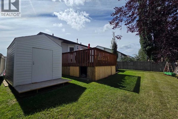 Bedroom - 37 Pinnacle Crescent, Grande Prairie, AB T8W2P6 Photo 4