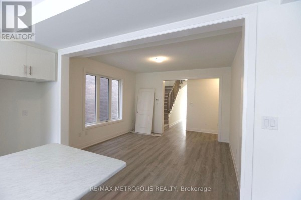 37 Shepherd Drive, Barrie, ON L9S2Z4 Photo 3