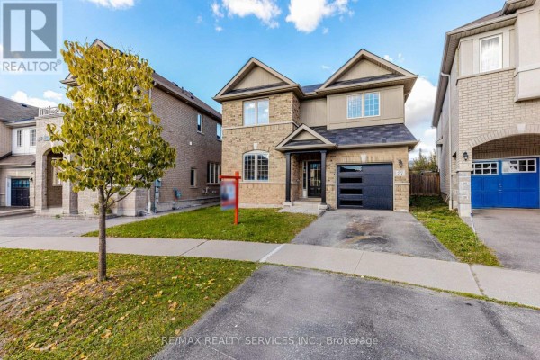 37 Skelton Crescent, Ajax