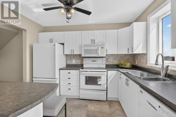 Kitchen - 37 Timber Ridge Court, Greater Sudbury, ON P3E6K1 Photo 2