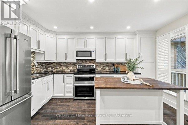Living room - 37 Tulip Street S, Oakville, ON L6L3V3 Photo 4