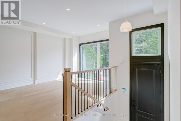 Recreational, Games room - 37 Wesley Avenue, Mississauga, ON L5H2M6 Photo 3