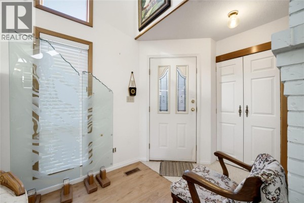 Primary Bedroom - 370 10 Avenue Se, Salmon Arm, BC V1E2C3 Photo 5