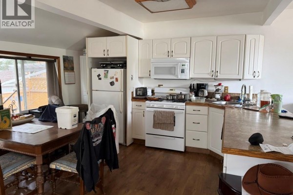 Kitchen - 370 Arthur Street, Regina, SK S4R4X2 Photo 2