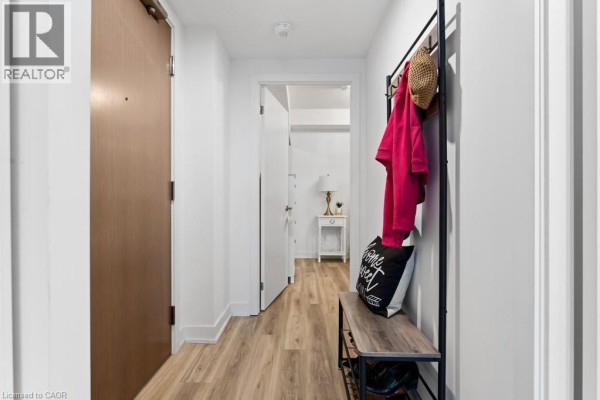 4pc Bathroom - 370 Martha Street Unit# 210, Burlington, ON L7R0G9 Photo 4