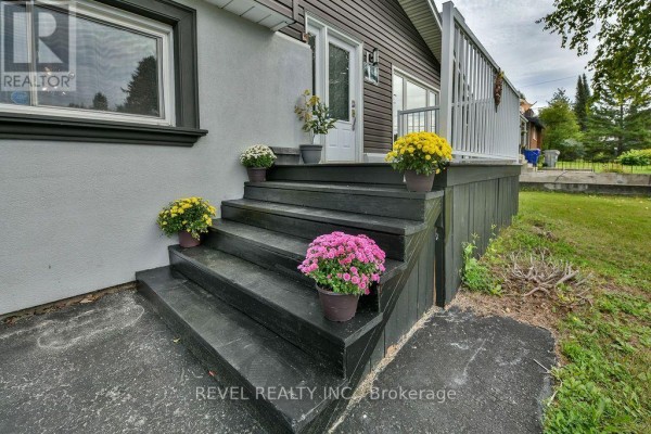 370 Morandin Avenue, Timmins, ON, photo 2