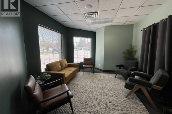 370 University Avenue E Unit# 105d, Waterloo, ON N2K3N2 Photo 4