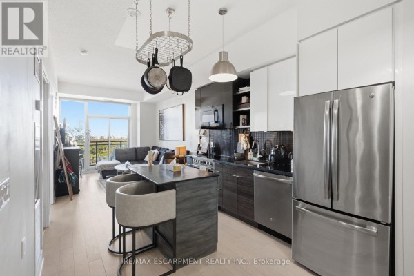 Dining room - 3703 - 33 Shore Breeze Drive, Toronto, ON M8V0G1 Photo 2