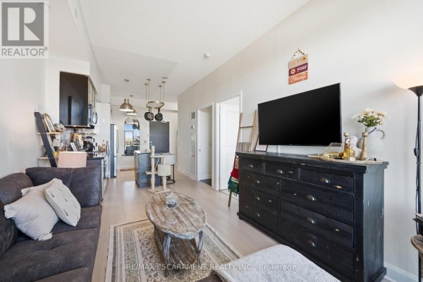 Kitchen - 3703 - 33 Shore Breeze Drive, Toronto, ON M8V0G1 Photo 3