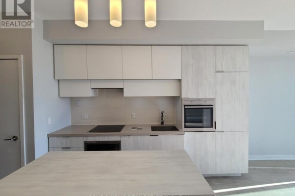 Primary Bedroom - 3704 - 8 Eglinton Avenue E, Toronto, ON M4P0C1 Photo 3