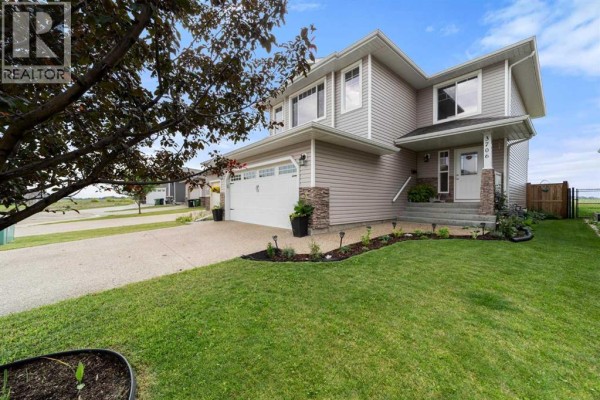 Bedroom - 3706 76 Street, Camrose, AB T4V5E3 Photo 2