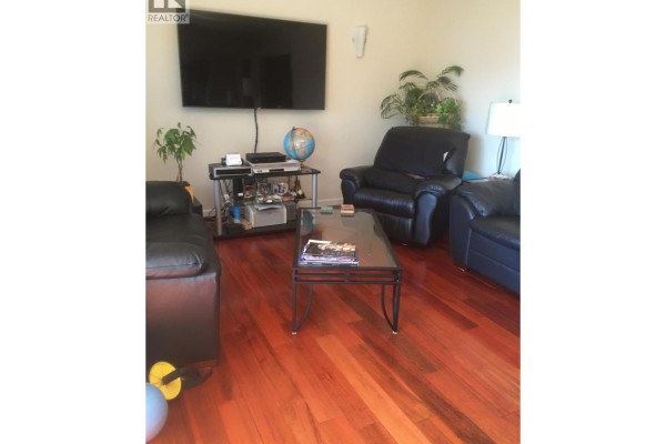 Garden Suite 3707 Dollarton Hwy Garden, North Vancouver, BC V7G1A1 Photo 4
