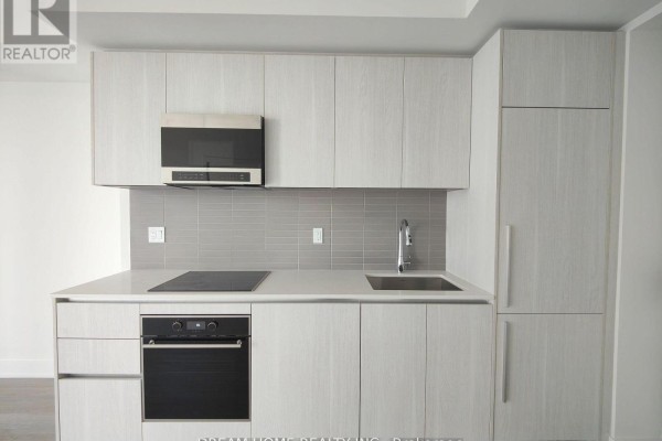 3708 - 8 Cumberland Street, Toronto, ON M4W0B6 Photo 5