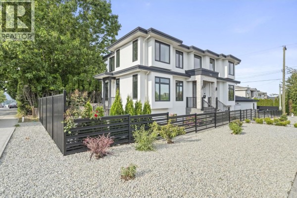 3709 Avondale Street, Burnaby, BC V5G1N8 Photo 2