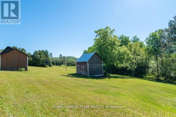 Bedroom - 3709 Old Barrys Bay Road, Madawaska Valley, ON K0J1B0 Photo 4
