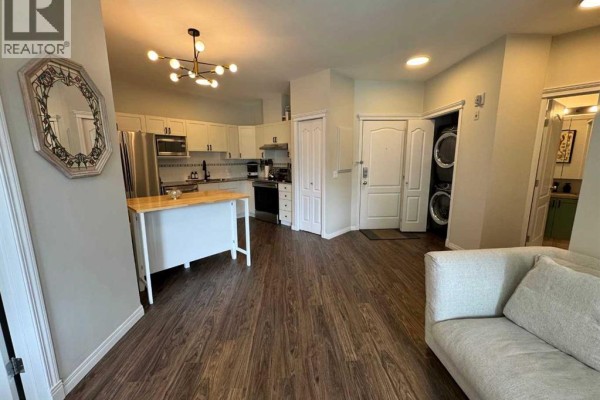 Kitchen - 371, 333 Riverfront Avenue Se, Calgary, AB T3G5R1 Photo 4