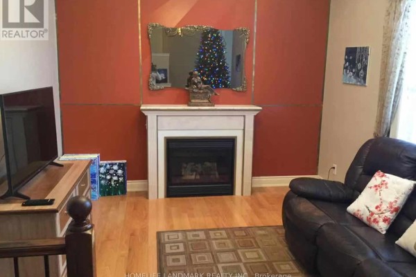 Eating area - 371 Dowson Loop, Newmarket, ON L3X3G3 Photo 4