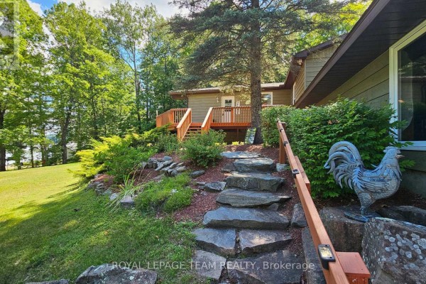 371 Kennedy Road, Greater Madawaska, ON, photo 3