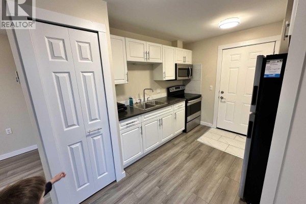 371 W Douglas Street, Vanderhoof, BC V0J0A8 Photo 3