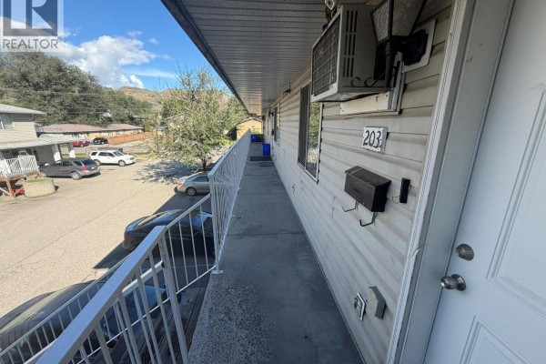 4pc Bathroom - 3710 24 Avenue Unit# 203, Vernon, BC V1T1L9 Photo 2